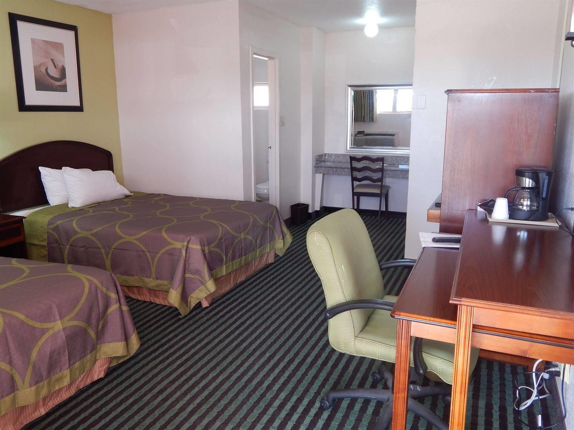 Executive Inn Форт Стоктън Екстериор снимка