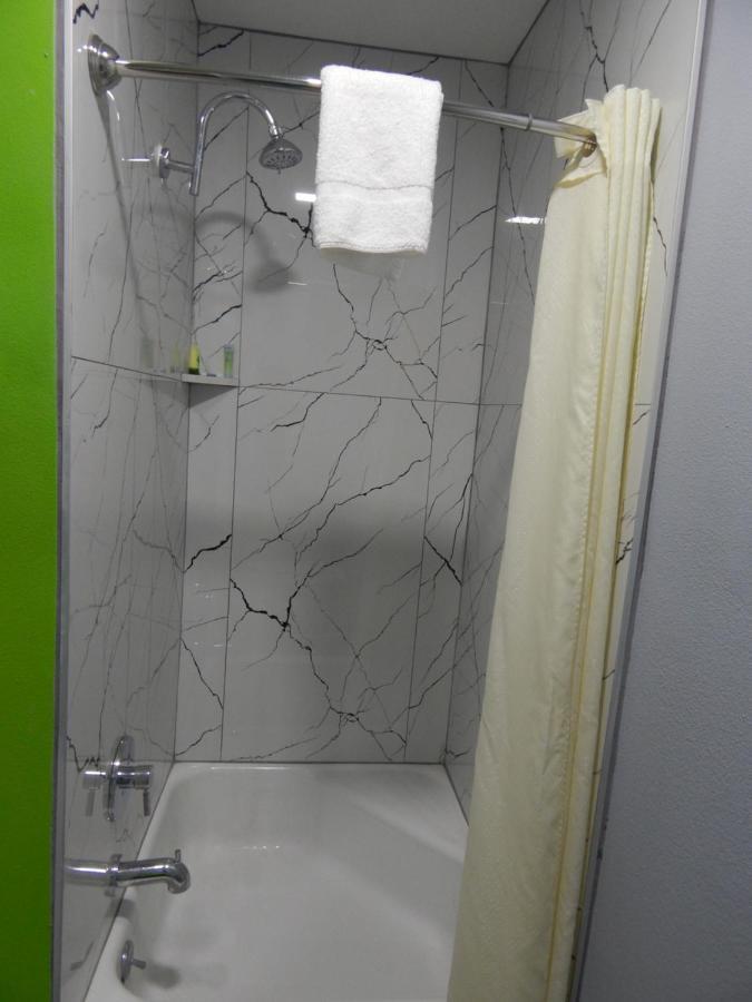 Executive Inn Форт Стоктън Екстериор снимка