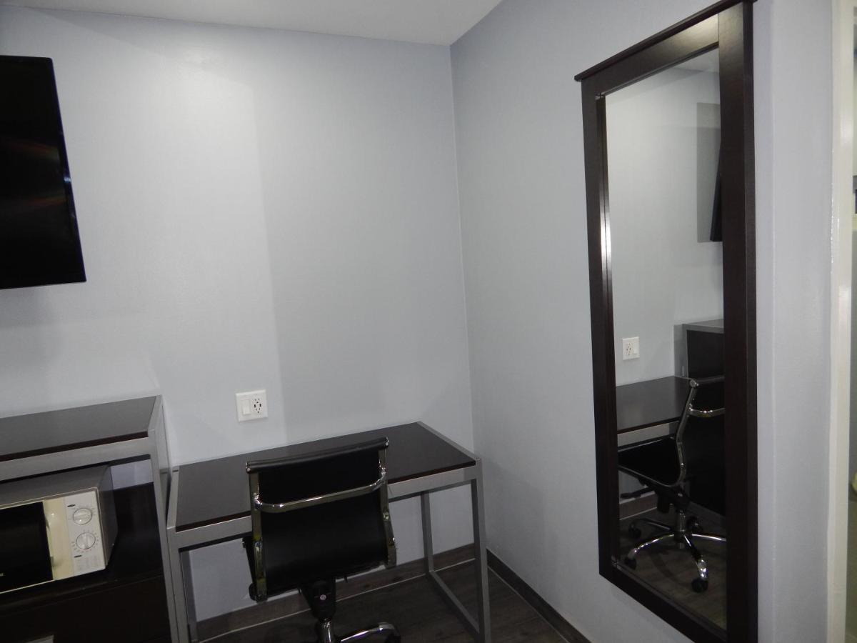 Executive Inn Форт Стоктън Екстериор снимка